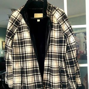 Black and white super warm green tea coat